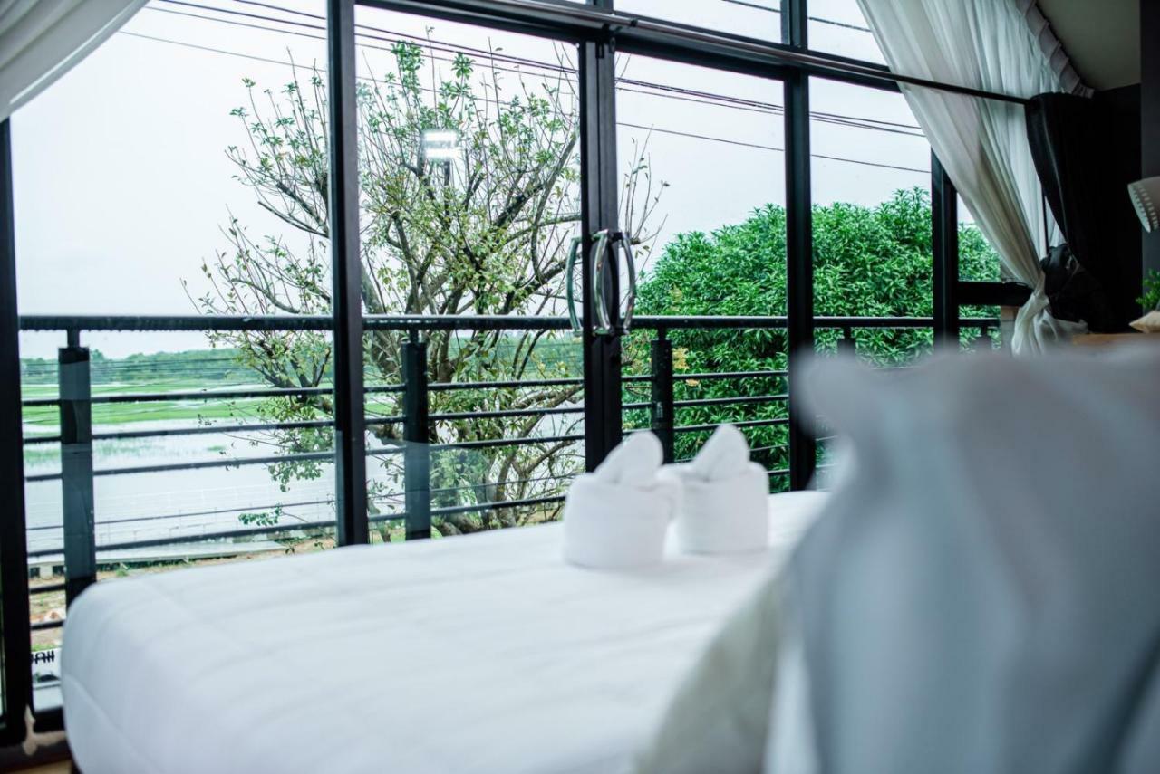 Canvas Family Home Trat Ngoại thất bức ảnh