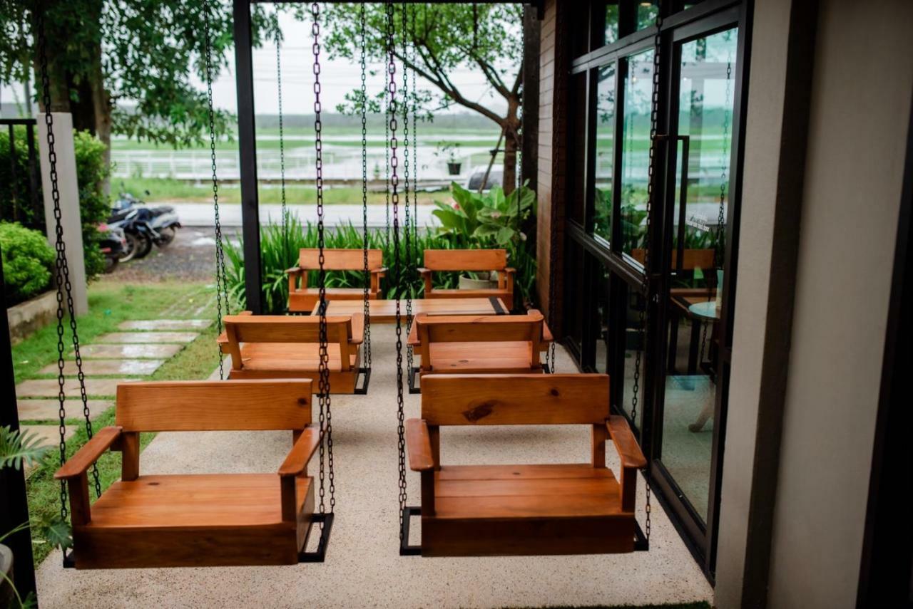 Canvas Family Home Trat Ngoại thất bức ảnh