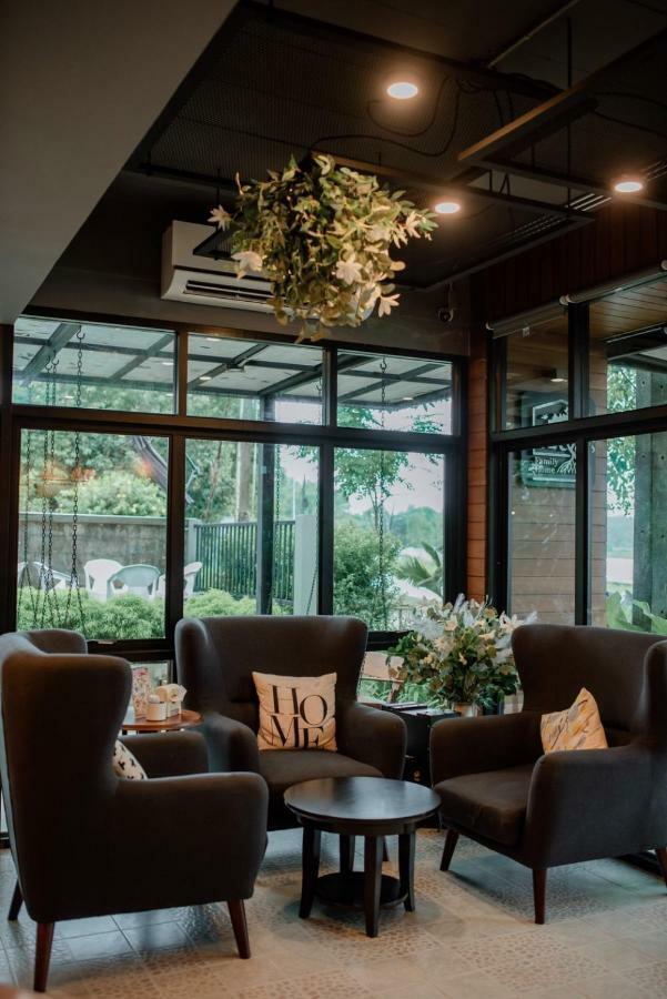 Canvas Family Home Trat Ngoại thất bức ảnh