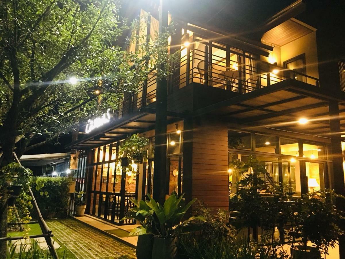 Canvas Family Home Trat Ngoại thất bức ảnh